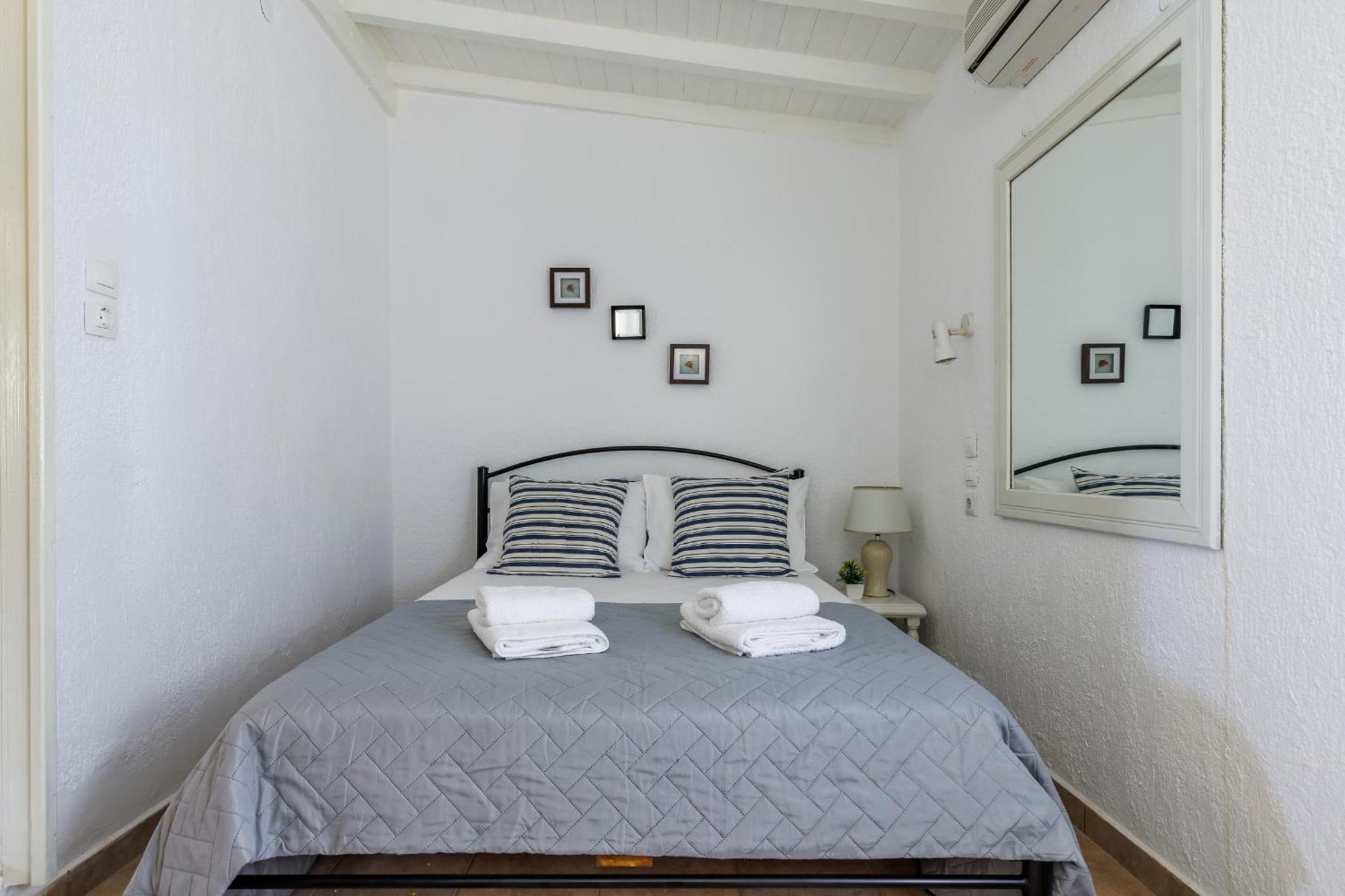 Nerissa Cottage - Skopelos Glossa Atheato Екстер'єр фото